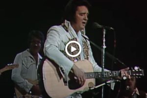Elvis Presley – Are You Lonesome Tonight
