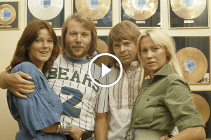 Dancing Shoes On: ABBA’s Upbeat Plea for Long-Lasting Love in “Lovers (Live a Little Longer)”